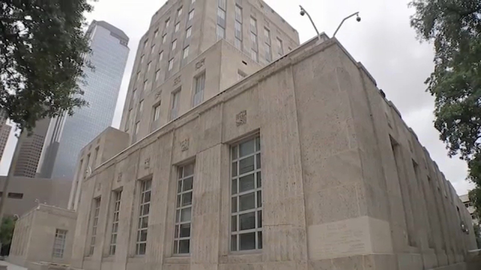 Houston City Council Approves Immigration Ordinance Amendment Amid Heated Debate and Funding Threats